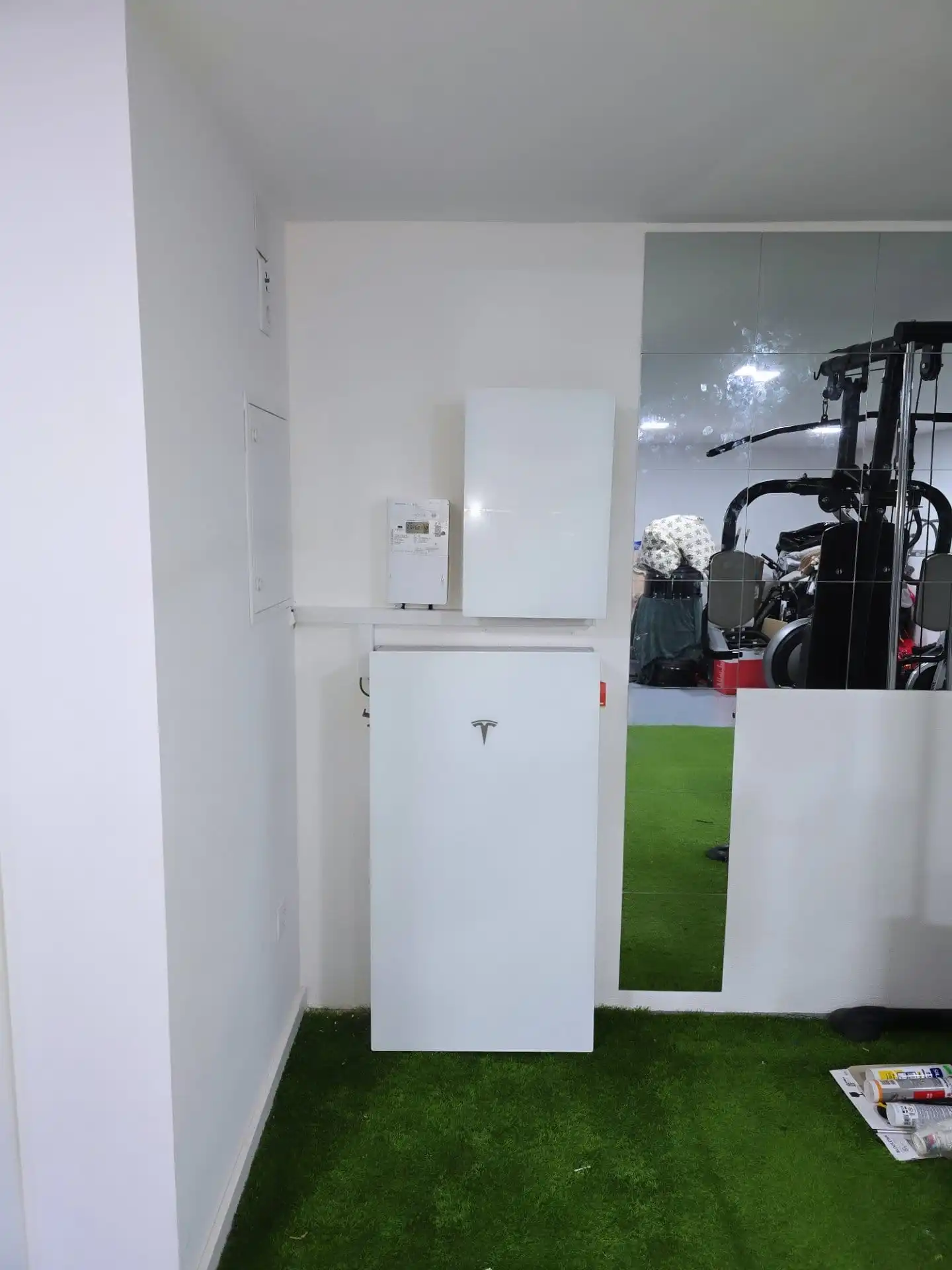 Instalação painéis solares - cobertura comercial